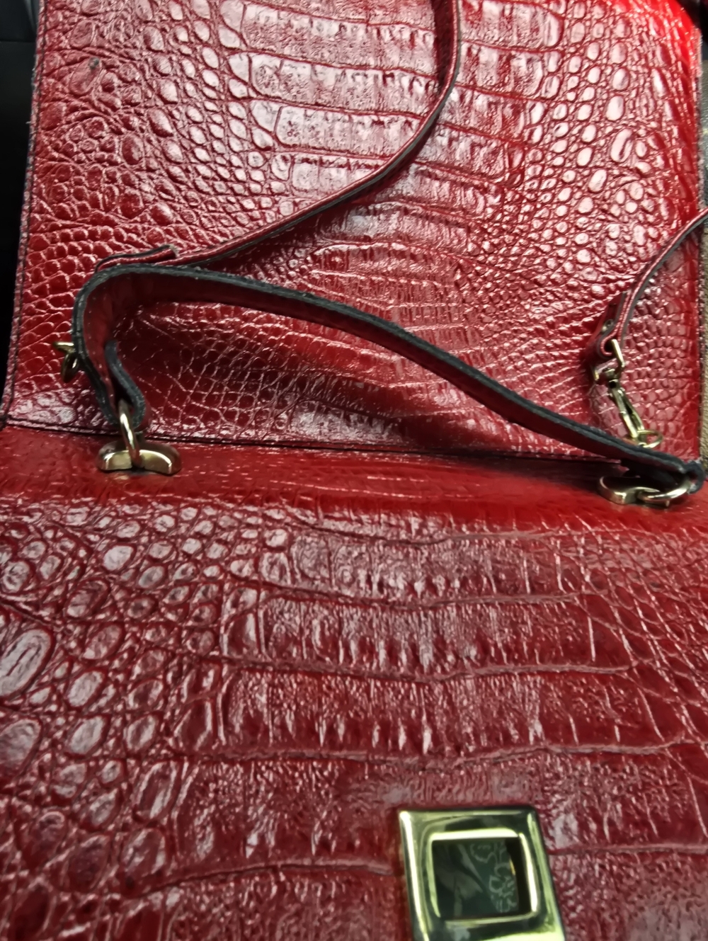 Red Croc-Embossed Top-Handle Satchel - Unbranded - Picture 6 of 10